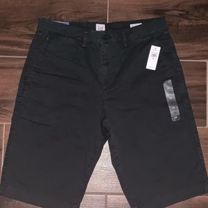 Size 29 GAP Essential 12" Khaki Shorts NWT